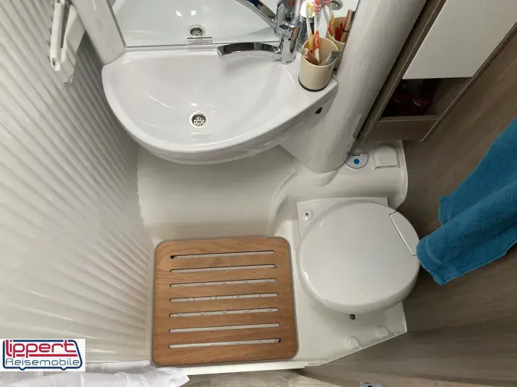 Fahrzeugbild Carado VAN V339 pro+ Queensbett #11