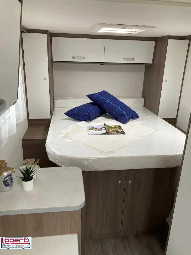 Fahrzeugbild Carado VAN V339 pro+ Queensbett #14
