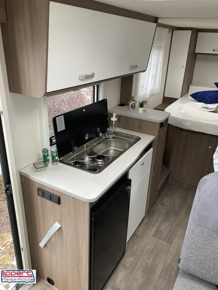 Fahrzeugbild Carado VAN V339 pro+ Queensbett #10