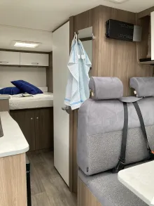 Fahrzeugbild Carado VAN V339 pro+ Queensbett #8