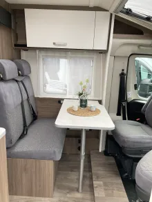 Fahrzeugbild Carado VAN V339 pro+ Queensbett #6
