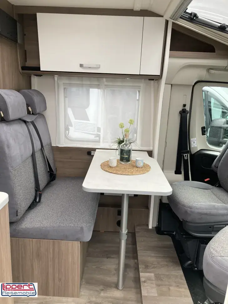 Fahrzeugbild Carado VAN V339 pro+ Queensbett #6
