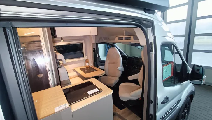 Fahrzeugbild LMC Innovan Ford 592 Sondermodell sofort Verfügbar #16