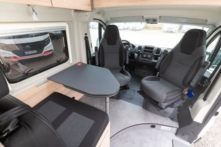 Fahrzeugbild Dethleffs Globetrail Active 600 KS Fiat *** 6 Betten *** #17