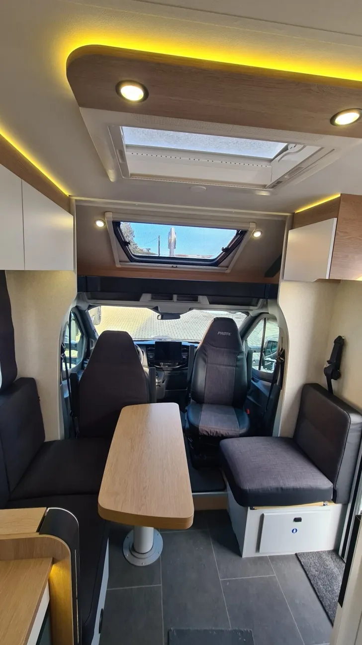 Fahrzeugbild Pilote Atlas A630G #8