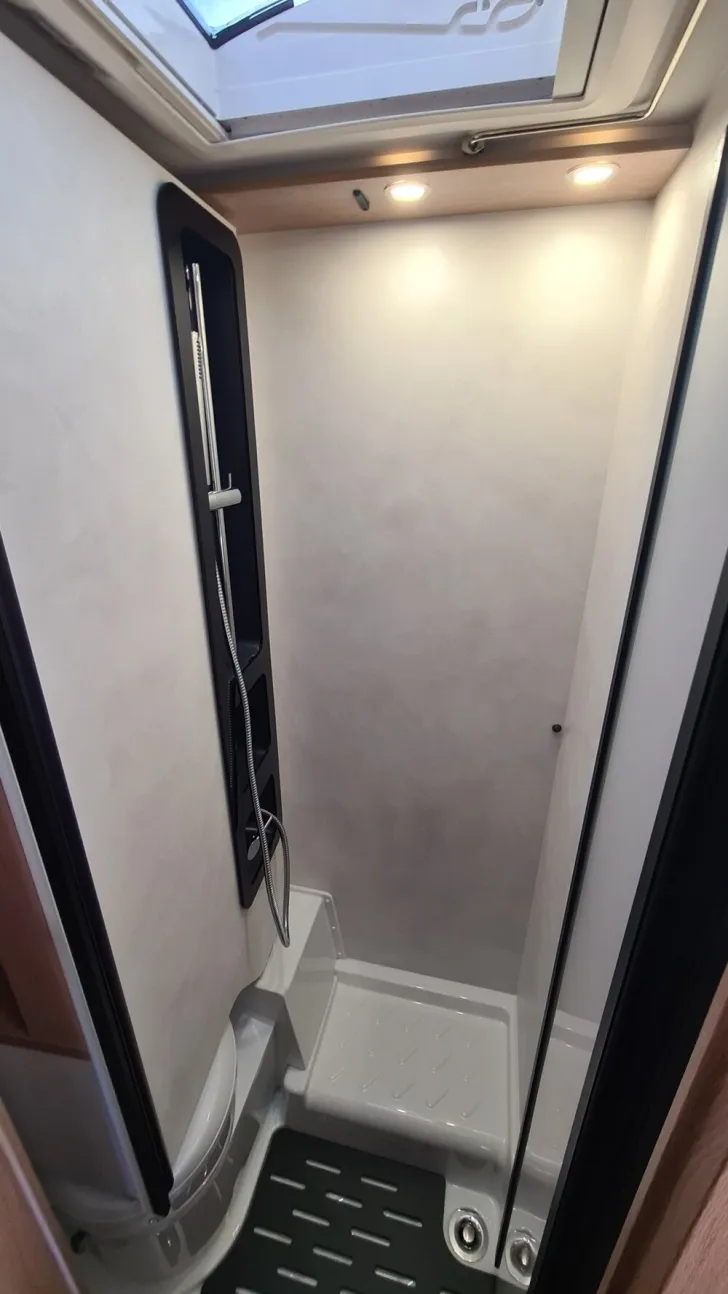 Fahrzeugbild Pilote Atlas A630G #21