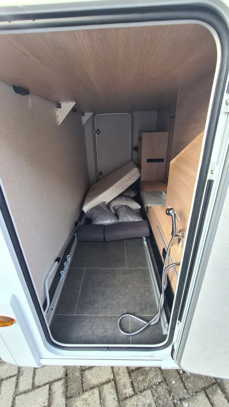 Fahrzeugbild Pilote Atlas A630G #24