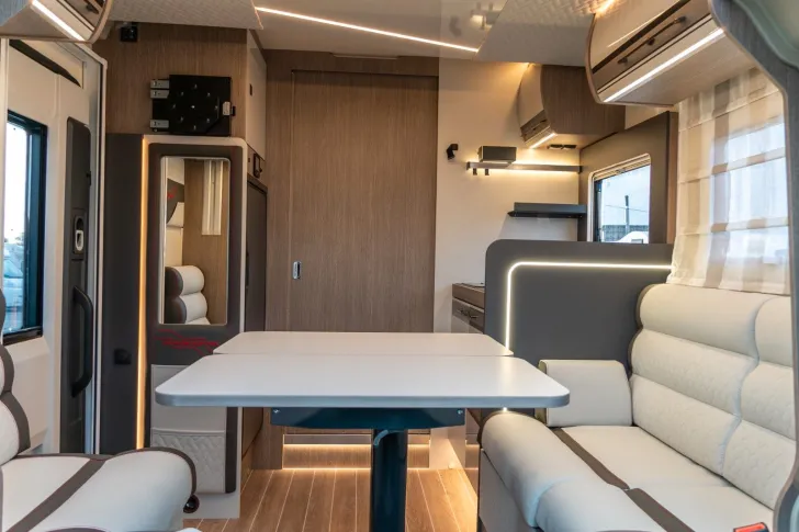 Fahrzeugbild Roller Team Zefiro 266TL Power Edition*2xSolar*200Ah Lithium #11