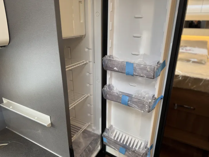 Fahrzeugbild Carthago C1-tourer T 143 KB-LE comfort 4.2t 35 Jahr Edt. ! -18.044,-€ ! #10