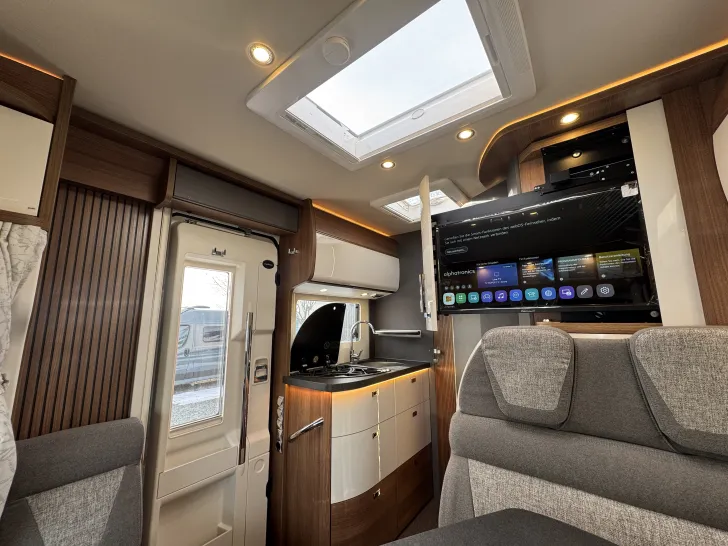 Fahrzeugbild Carthago C1-tourer T 143 KB-LE comfort 4.2t 35 Jahr Edt. ! -18.044,-€ ! #6