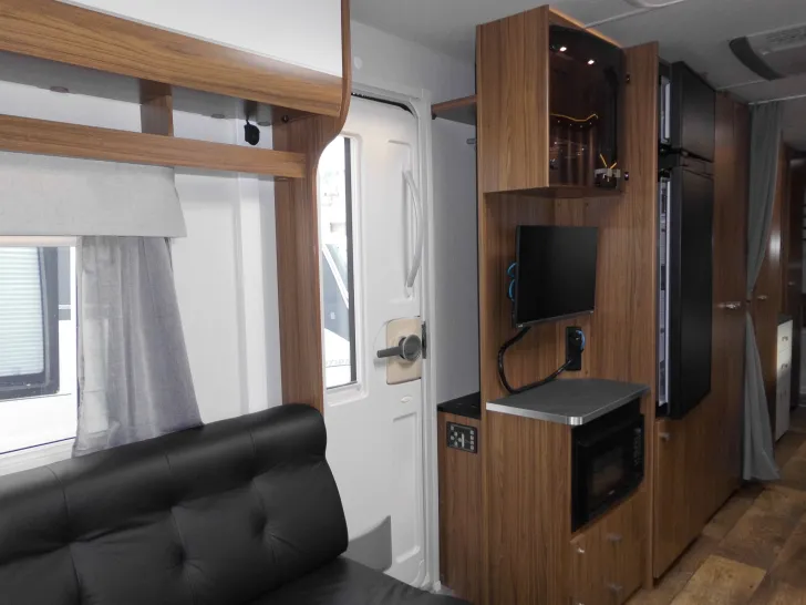 Fahrzeugbild Polar 730 BFWA Customized Absolute Vollausstattung! #10