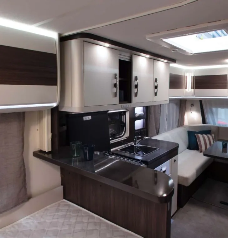 Fahrzeugbild Hobby Prestige 720 KWFU #6