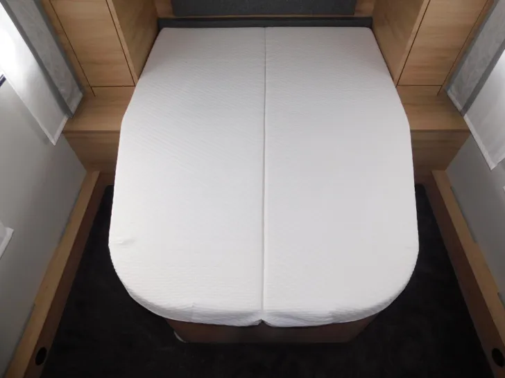 Fahrzeugbild Knaus Südwind 60 YEARS 650 UX 60-Years, Mover, Markise #14