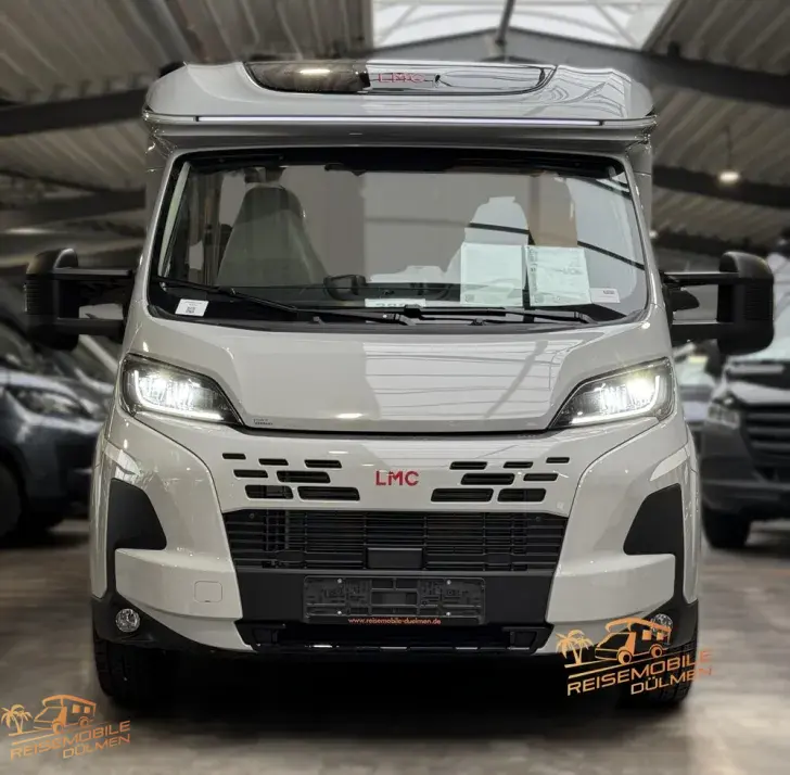 Fahrzeugbild LMC Cruiser 750 EF 8G Auto #2