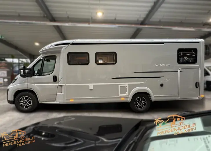 Fahrzeugbild LMC Cruiser 750 EF 8G Auto #9