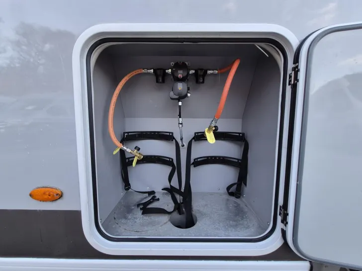 Fahrzeugbild Frankia Holiday Class 680 SD Frühlingsangebot #6