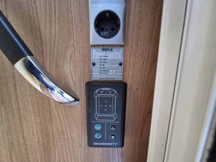 Fahrzeugbild Frankia Holiday Class 680 SD Frühlingsangebot #16