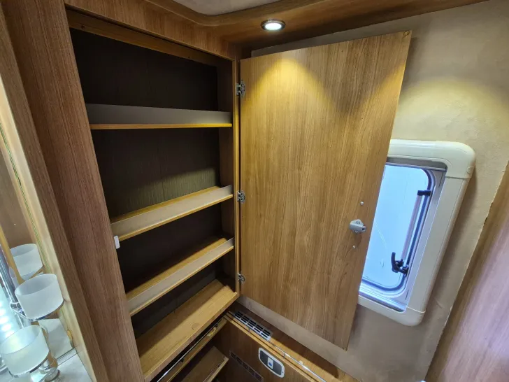 Fahrzeugbild Frankia Holiday Class 680 SD Frühlingsangebot #30