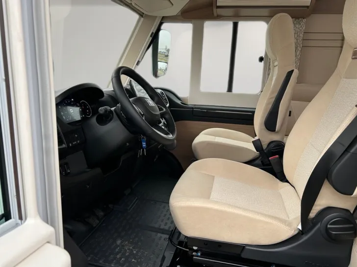 Fahrzeugbild Carthago C1-tourer I 143 KB LE comfort #7
