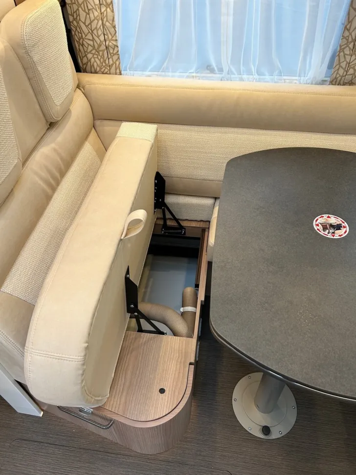 Fahrzeugbild Carthago C1-tourer I 143 KB LE comfort #23