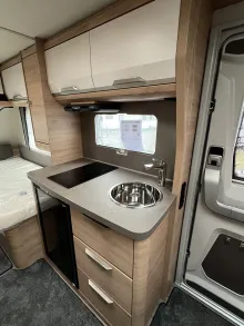 Fahrzeugbild Knaus Südwind 460 EU Black Selection elektr. Ausführung (Gasfrei) #6