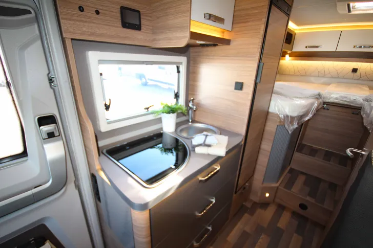 Fahrzeugbild Weinsberg CaraCompact 640 MEG Suite EDITION [PEPPER] HOT-Pepper-Paket | Seitz-F. #8
