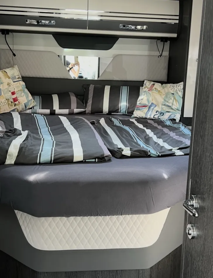 Fahrzeugbild Roller Team ZEFIRO 267 Integral top Zustand #5