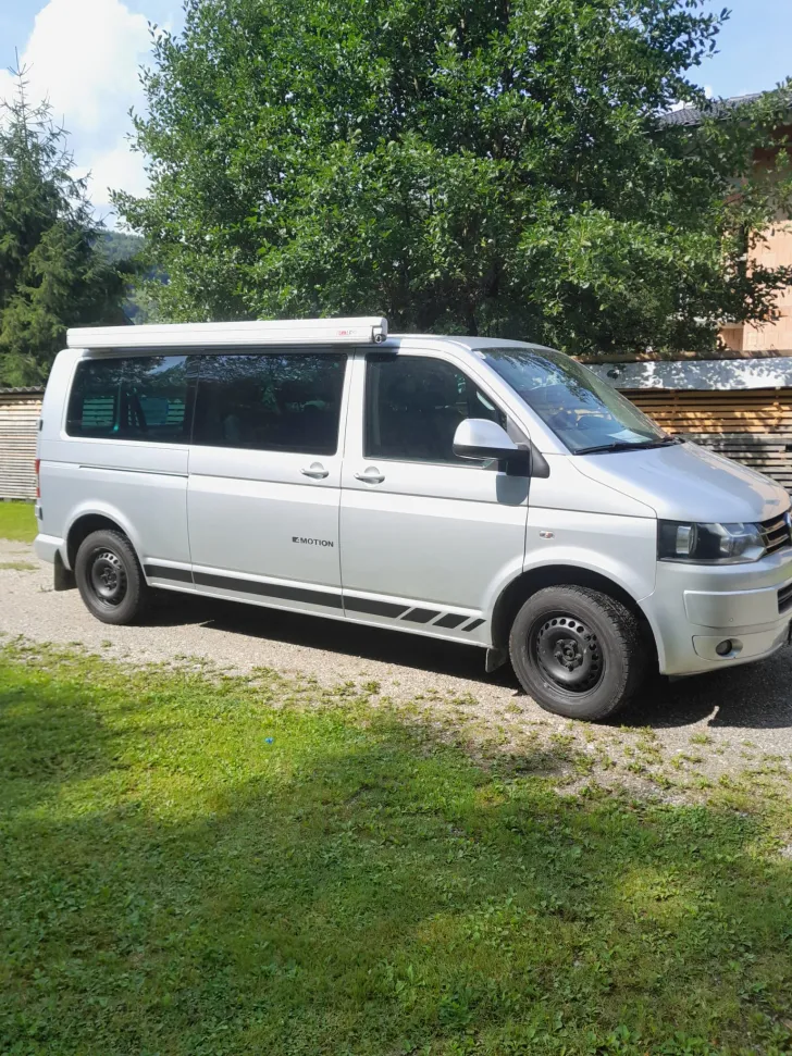 Fahrzeugbild VW Sonstige T5 Caravelle sehr gepflegt #1