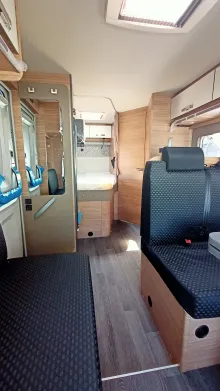 Sicht vorne-hinten Weinsberg CaraLoft 650 MF *2024*Pakete*Autom155PS*AHK*