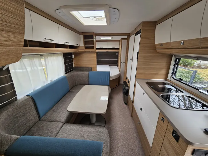 Fahrzeugbild Dethleffs Camper 560 FMK 04/2019 - inkl. Isab #4