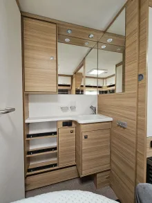 Fahrzeugbild Dethleffs Camper 560 FMK 04/2019 - inkl. Isab #6