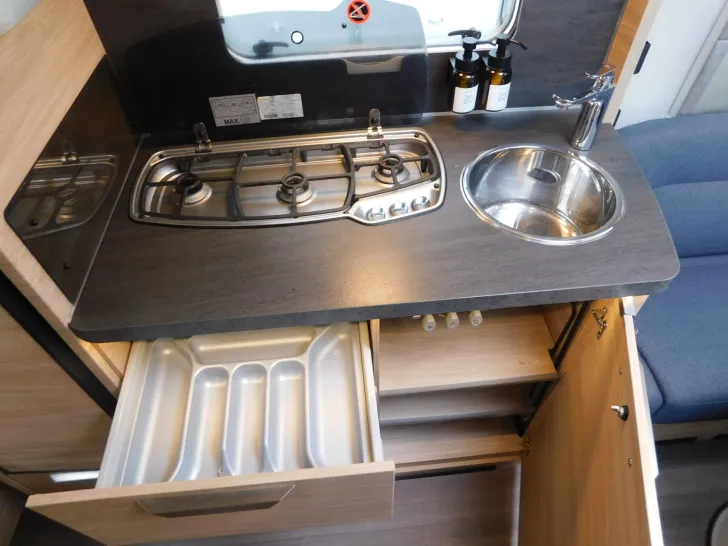 Fahrzeugbild Knaus Südwind 500 UF Mover, Klima, Fußbodenheizung #13