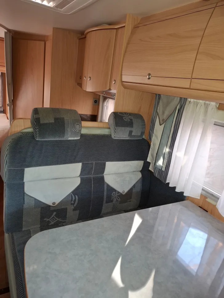 Fahrzeugbild Bürstner Delfin T 690 #5