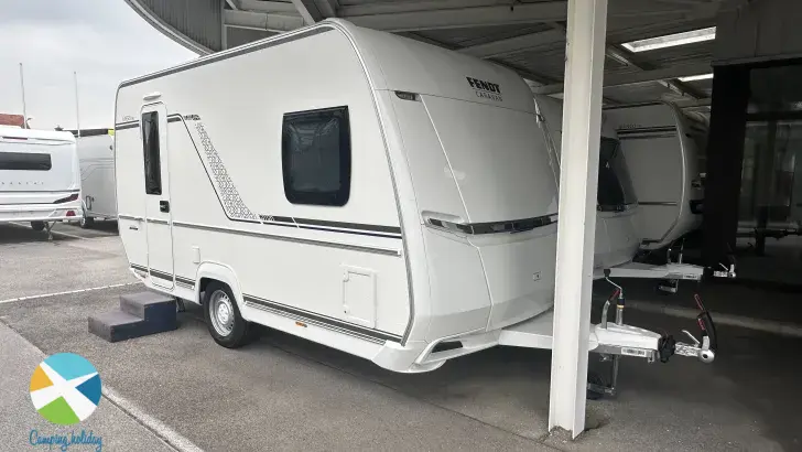 Seitlich Fendt Apero Activ 390 FH