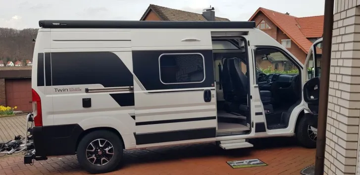 Grundriss Nacht Adria Twin Supreme 600 SPB gepflegt