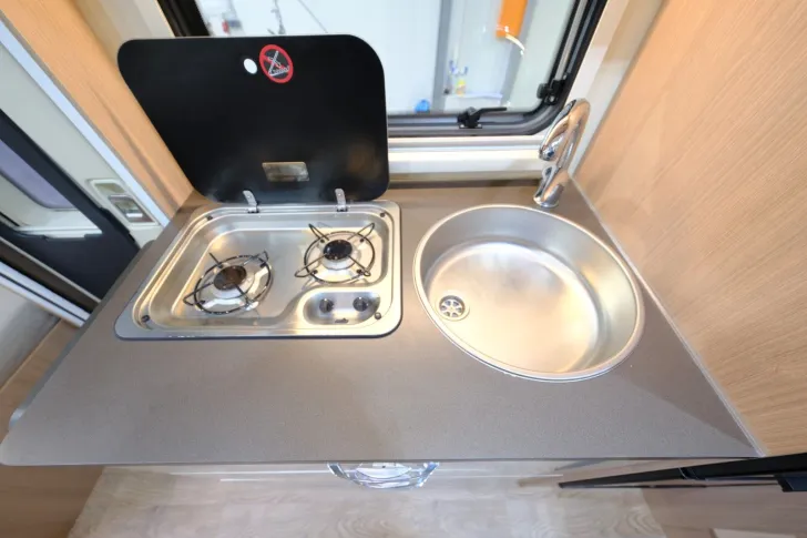 Fahrzeugbild Itineo PJ 700 Elite/1.Hand/Festbett+Hubbett/TOP #14