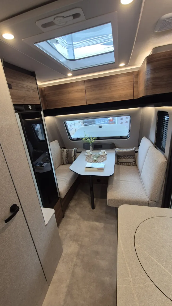 Fahrzeugbild Hymer Eriba Novaline 442 Neufahrzeug *Mover*G #4