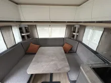 Fahrzeugbild Hobby De Luxe 460 UFe #16