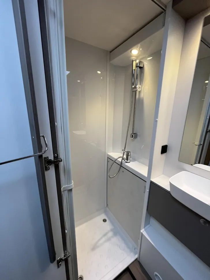 Fahrzeugbild Carado pro A 464 #11