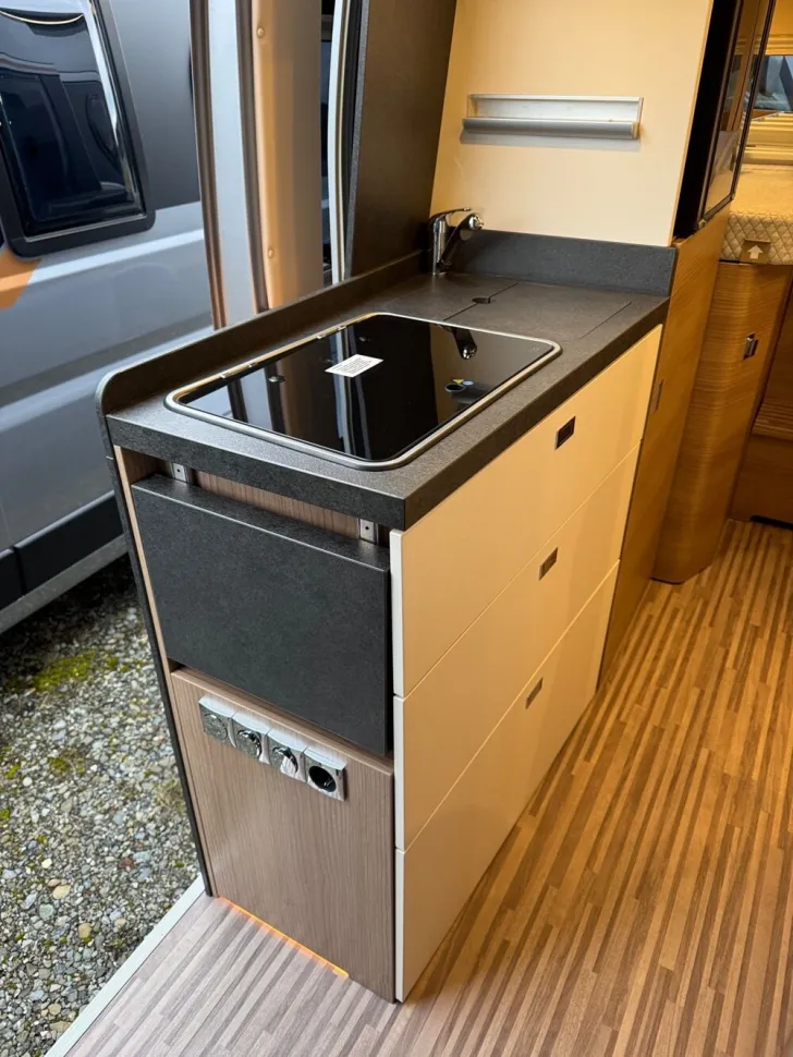 Fahrzeugbild Malibu Van family-for-4 comfort 640 LE #13