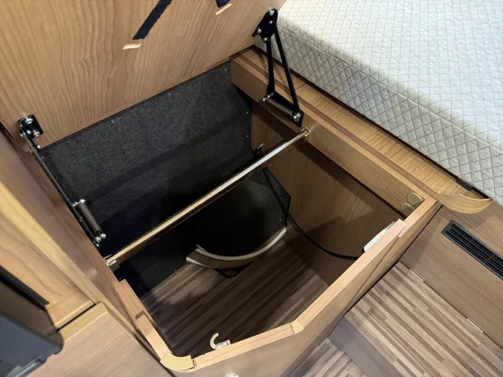 Fahrzeugbild Malibu Van family-for-4 comfort 640 LE #23
