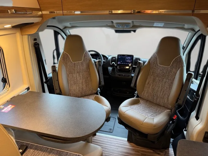 Fahrzeugbild Malibu Compact 600 LE #11