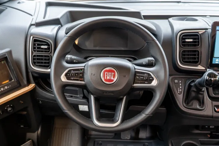 Fahrzeugbild Le Voyageur Eterna 7.8 CF 180PS+AUT+4.4T+ALDE+SOLAR #6