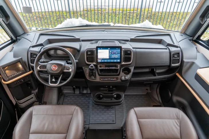 Fahrzeugbild Le Voyageur Eterna 7.8 CF 180PS+AUT+4.4T+ALDE+SOLAR #7