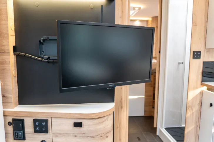 Fahrzeugbild Le Voyageur Eterna 7.8 CF 180PS+AUT+4.4T+ALDE+SOLAR #21