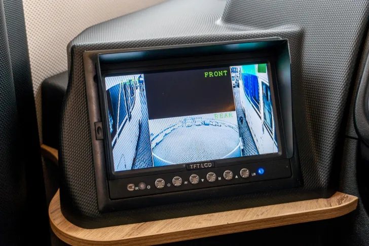 Fahrzeugbild Le Voyageur Eterna 7.8 CF 180PS+AUT+4.4T+ALDE+SOLAR #23