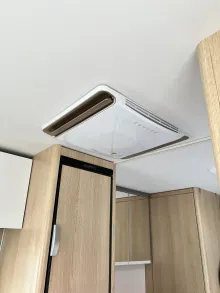 Fahrzeugbild LMC Tandero 480 D mit Dachklimaanlag, Radträger #15