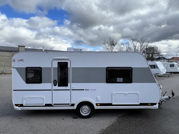 Fahrzeugbild LMC Tandero 480 D mit Dachklimaanlag, Radträger #8