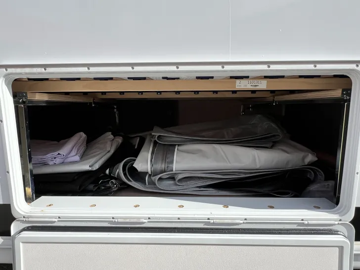 Fahrzeugbild LMC Tandero 480 D mit Dachklimaanlag, Radträger #13