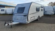 Heckgarage Knaus Südwind 500 QDK Black Selection 3 Etagenbett mit Garagentür